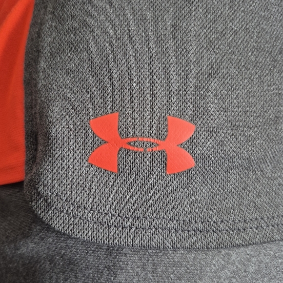 Under Armour Women's Grey HeatGear Loose Fit Athletic Running Shorts Size Small - Picture 4 of 6